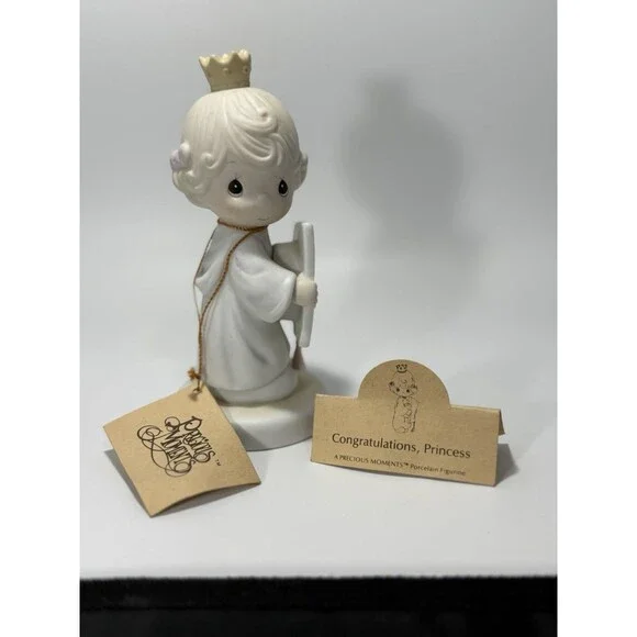 Precious Moments Figurine Congratulations Princess Girl Graduation Robe Vtg - Picture 1 of 5
